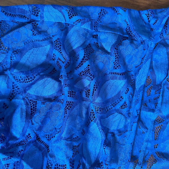 LuLaRoe Royal Blue Lace Lindsay Cardigan size Small - Picture 2 of 3
